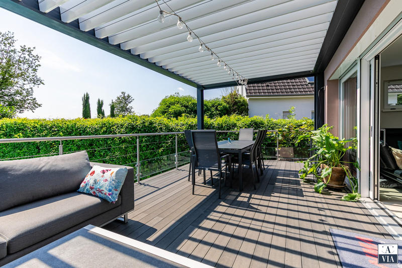 Maison - 235 m² - 8 pièces