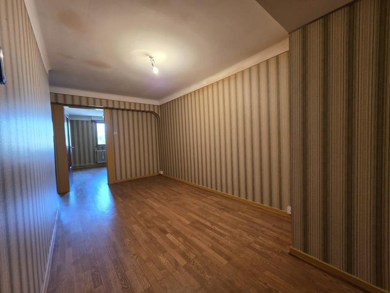 Appartement - 153 m² - 8 pièces