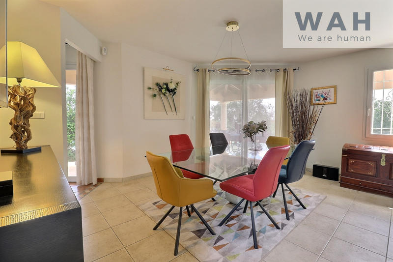 Villa - 226 m² - 7 pièces