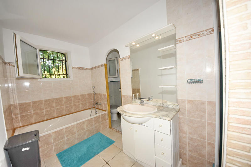 Maison - 97 m² - 4 pièces