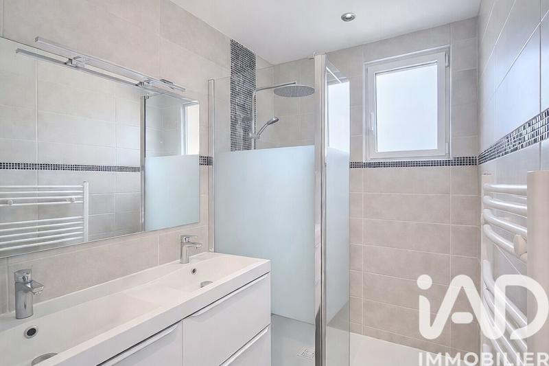 Maison - 97 m² - 5 pièces