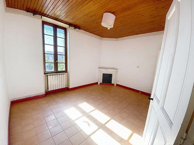 Maison - 96 m² - 5 pièces