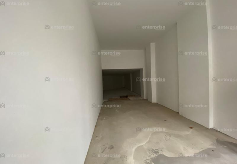 Local commercial - 80 m²