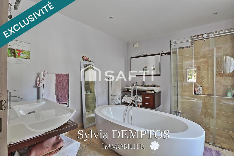 Villa - 200 m² - 6 pièces