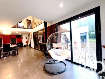 Maison de maîtres - 346 m² - 12 pièces