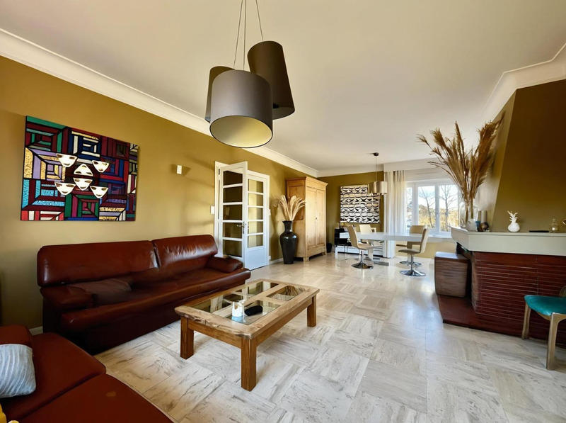 Maison - 264 m² - 7 pièces