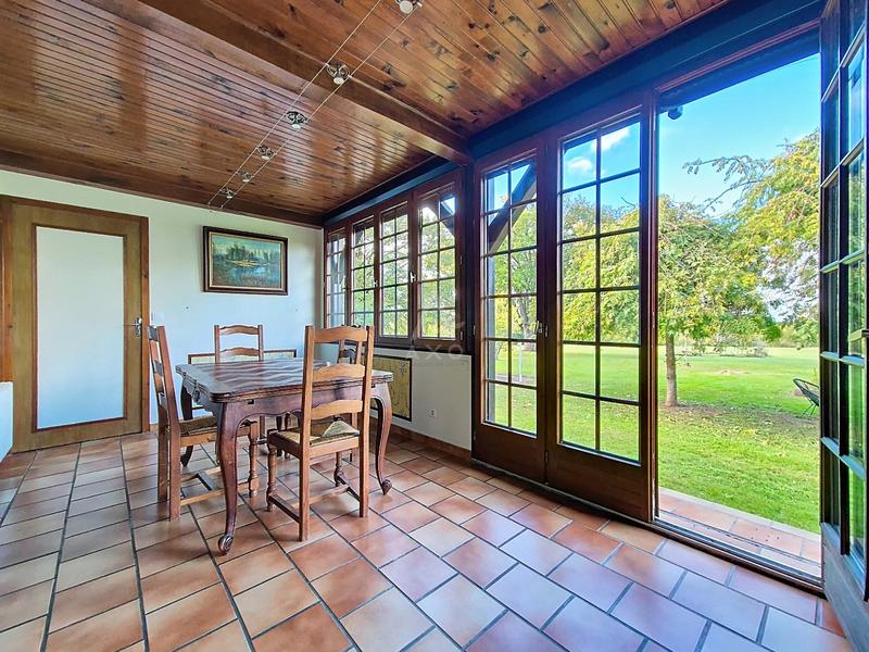 Maison - 575 m² - 16 pièces