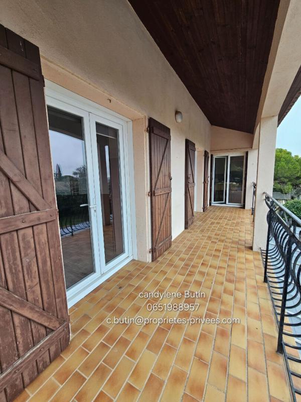 Villa - 213 m² - 7 pièces