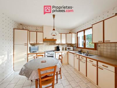 Maison - 94 m² - 4 pièces
