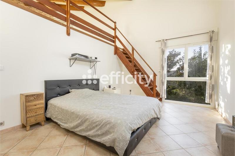 Villa - 284 m² - 7 pièces