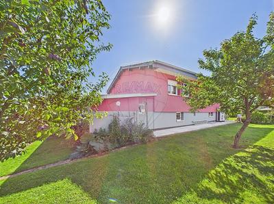 Maison - 146 m² - 8 pièces