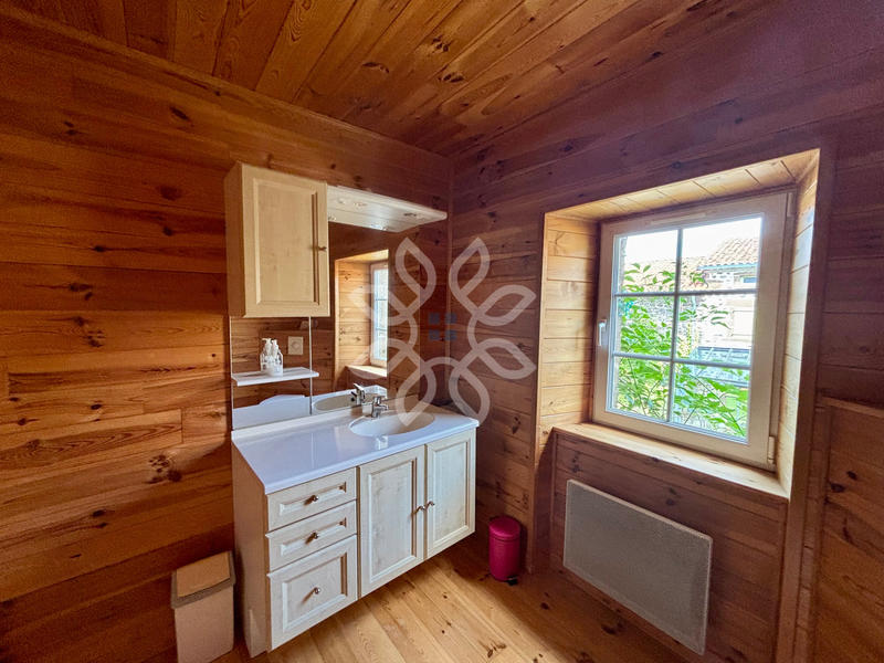 Maison - 416 m² - 19 pièces