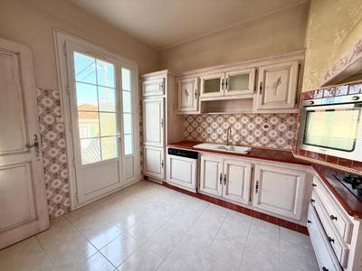 Maison - 188 m² - 4 pièces