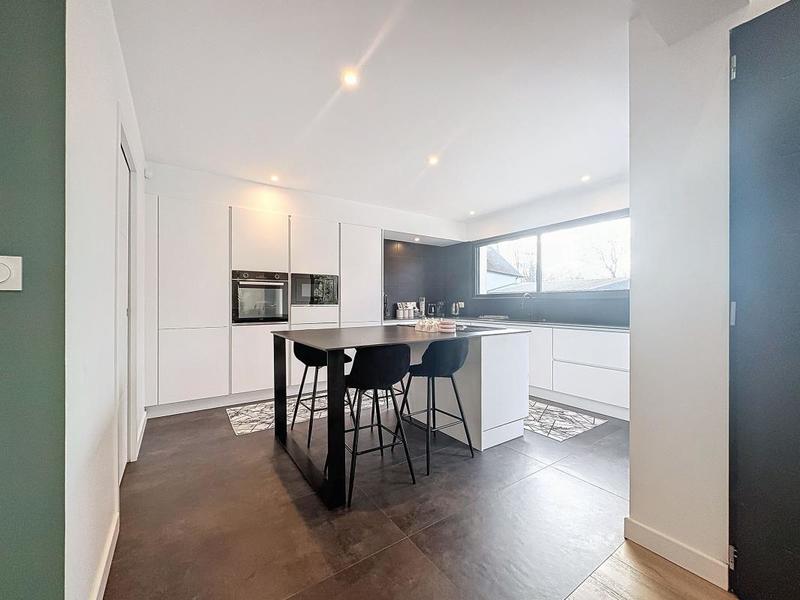 Maison - 147 m² - 5 pièces