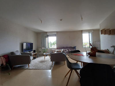 Appartement - 86 m² - 4 pièces