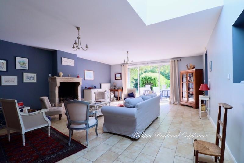 Maison de maîtres - 255 m² - 17 pièces