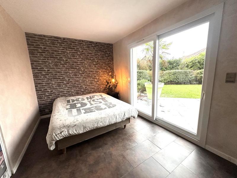 Maison - 200 m² - 7 pièces