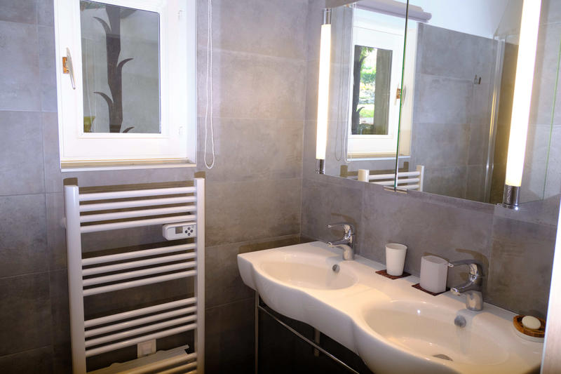 Propriété - 228 m² - 6 pièces