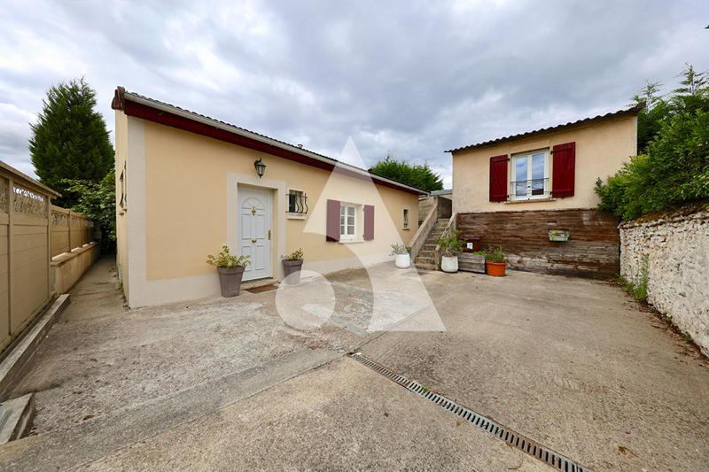 Maison - 140 m² - 7 pièces