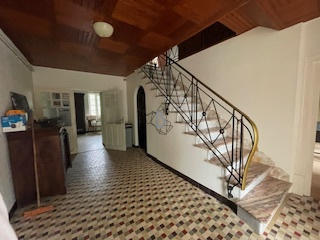 Maison - 240 m² - 8 pièces