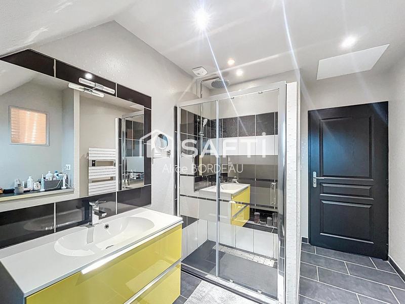 Maison - 105 m² - 5 pièces