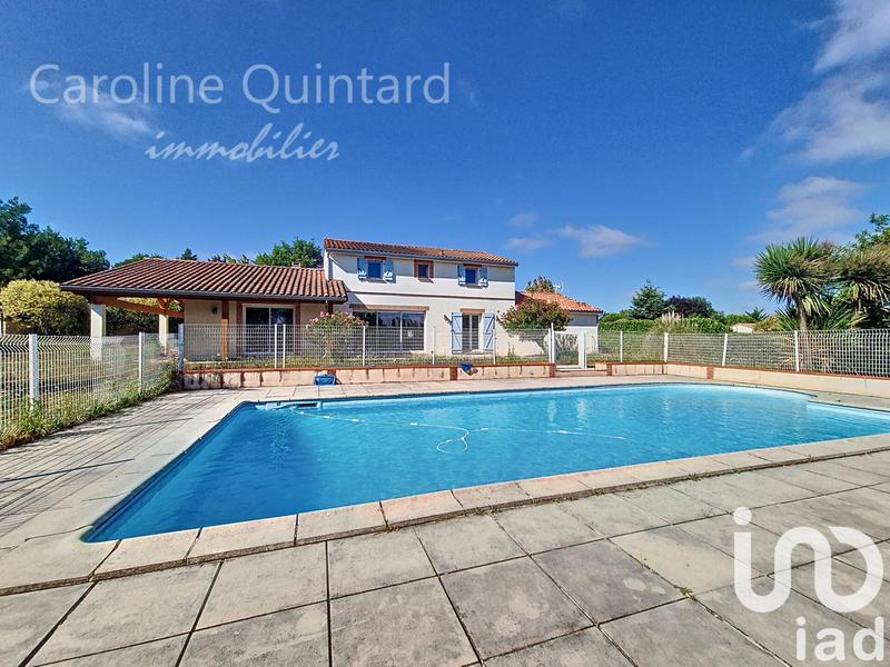 Maison - 187 m² - 8 pièces