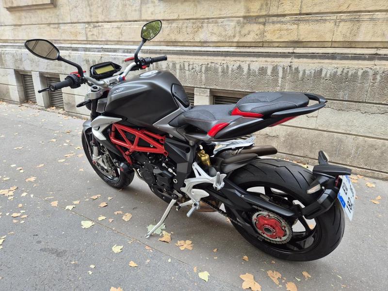 Mv Agusta Brutale 800