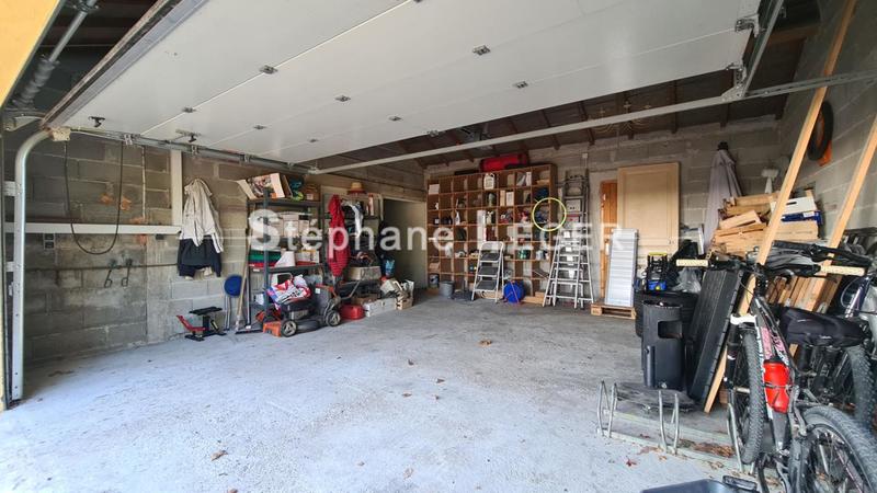 Maison - 220 m² - 10 pièces