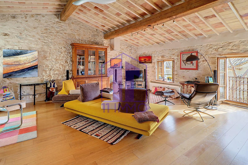 Maison - 230 m² - 10 pièces