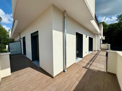 Appartement - 96 m² - 4 pièces