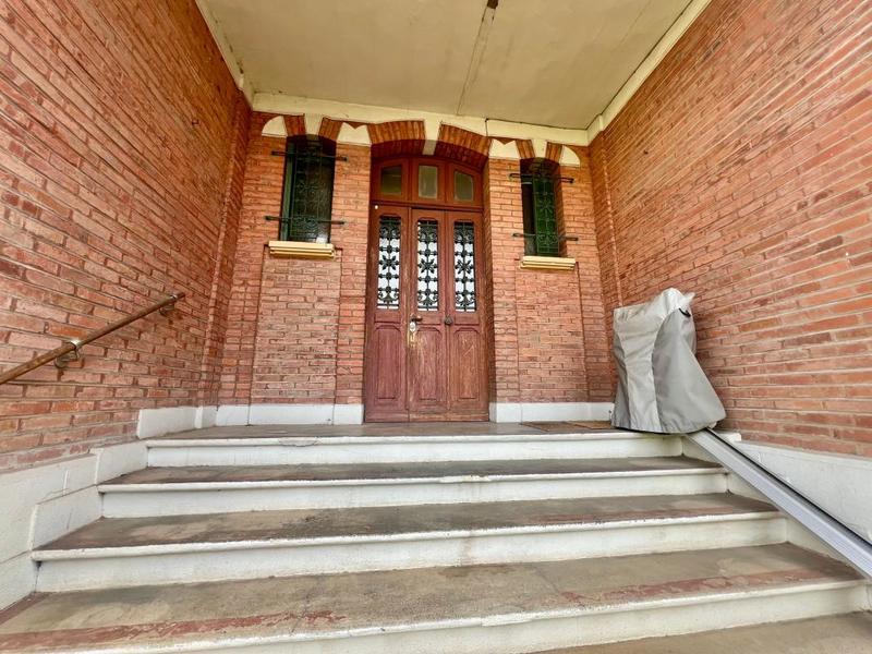 Maison de ville - 380 m² - 12 pièces