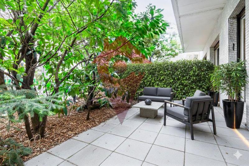 Appartement - 85 m² - 3 pièces