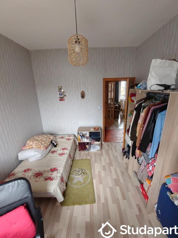 Chambre - 12 m² - 1 pièce