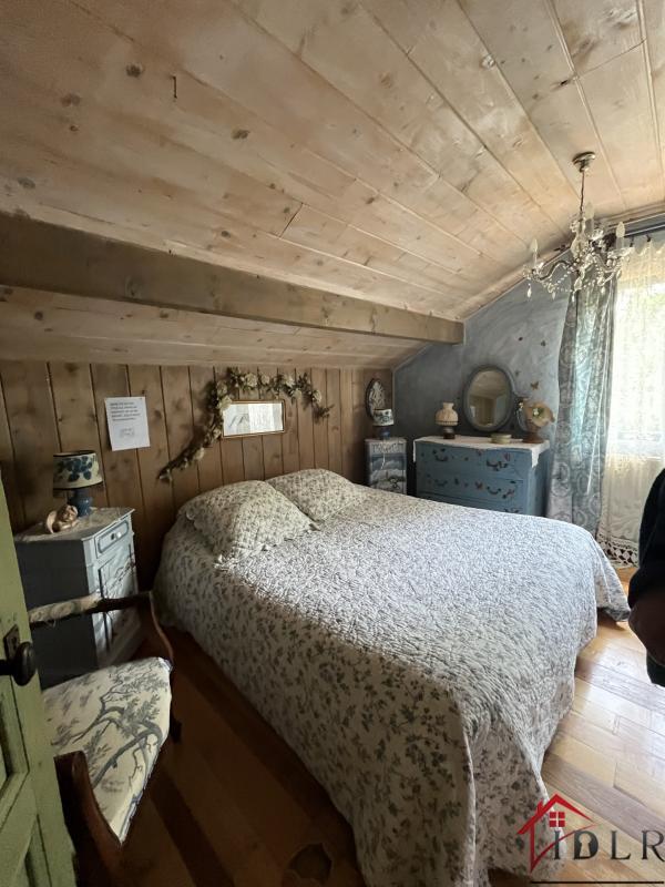 Propriété - 330 m² - 20 pièces