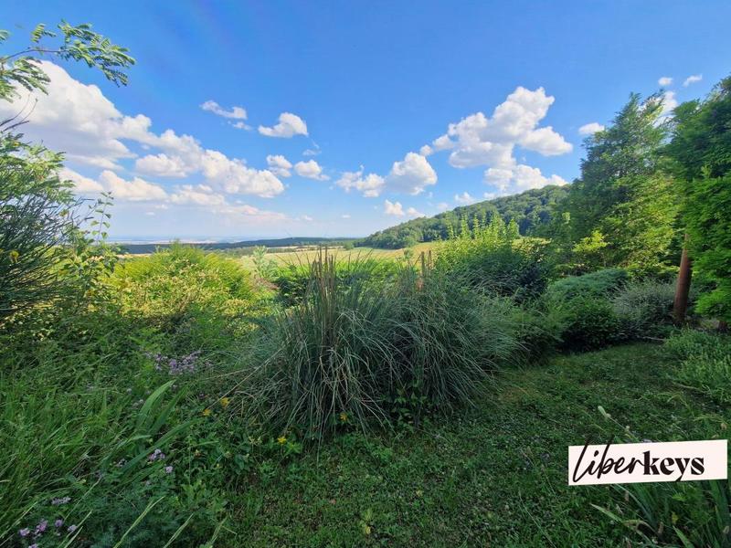 Maison - 101 m² - 5 pièces