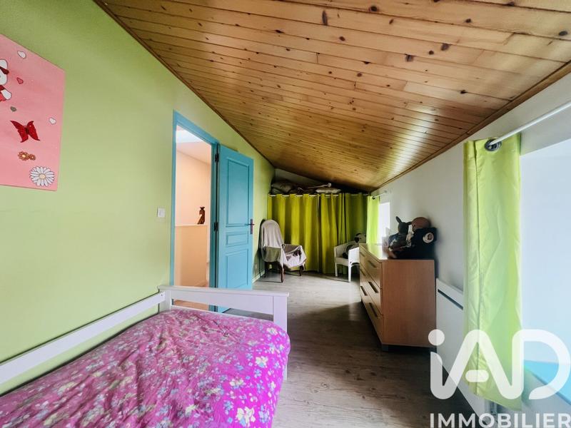 Maison - 202 m² - 6 pièces