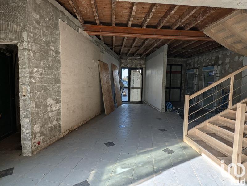 Local commercial - 115 m²