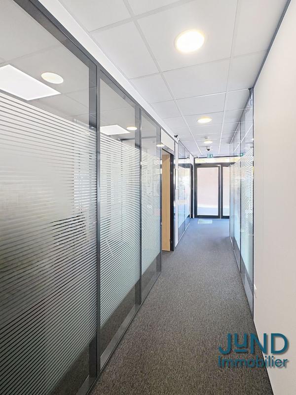 Local d'activités - 100 m²