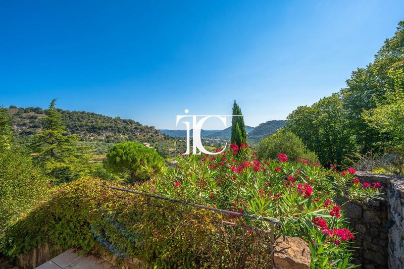 Maison - 118 m² - 3 pièces