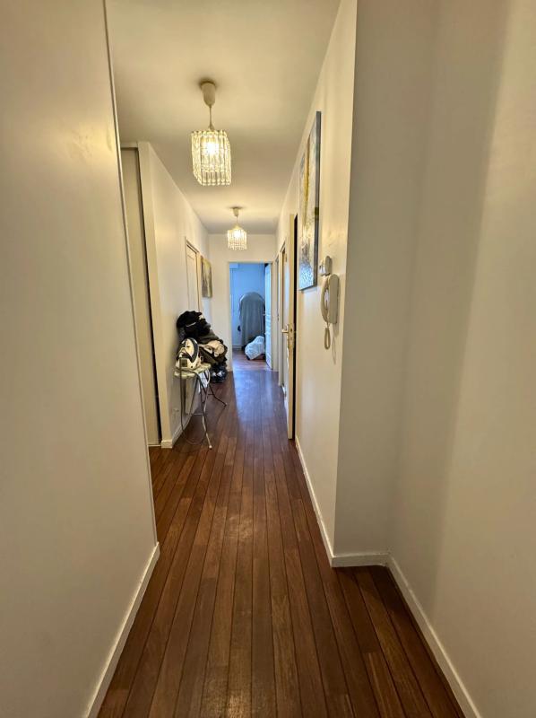 Appartement - 80 m² - 7 pièces