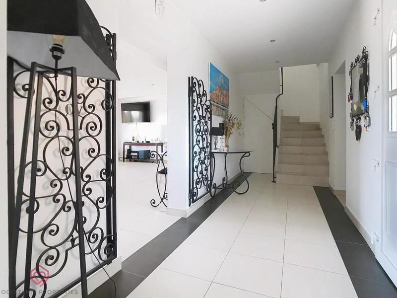 Villa - 205 m² - 7 pièces