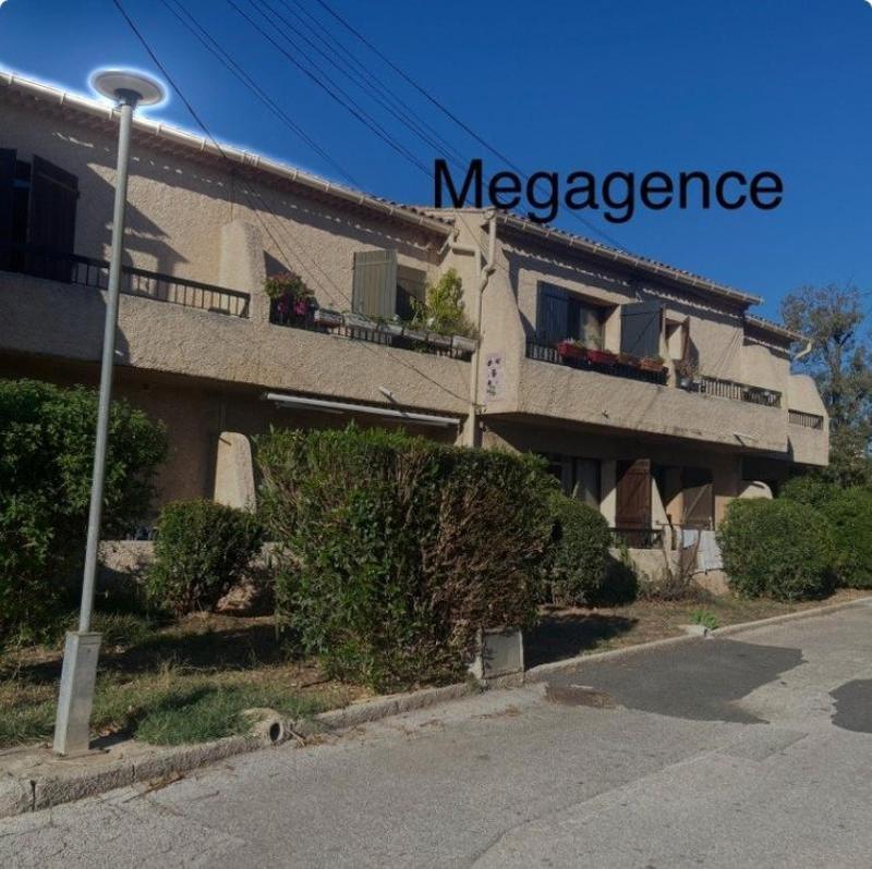 Studio - 25 m² - 1 pièce