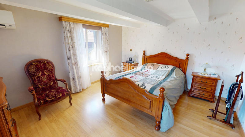 Maison - 700 m² - 6 pièces