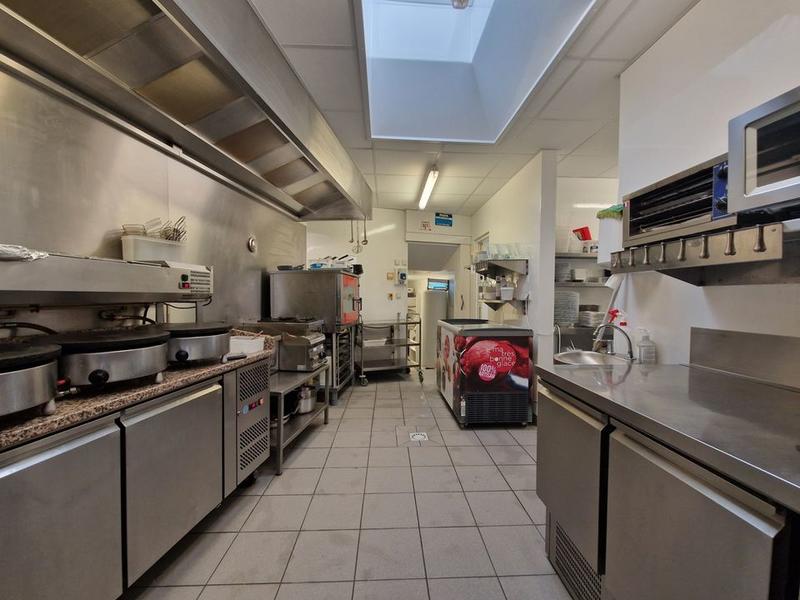 Fonds de commerce - 100 m²