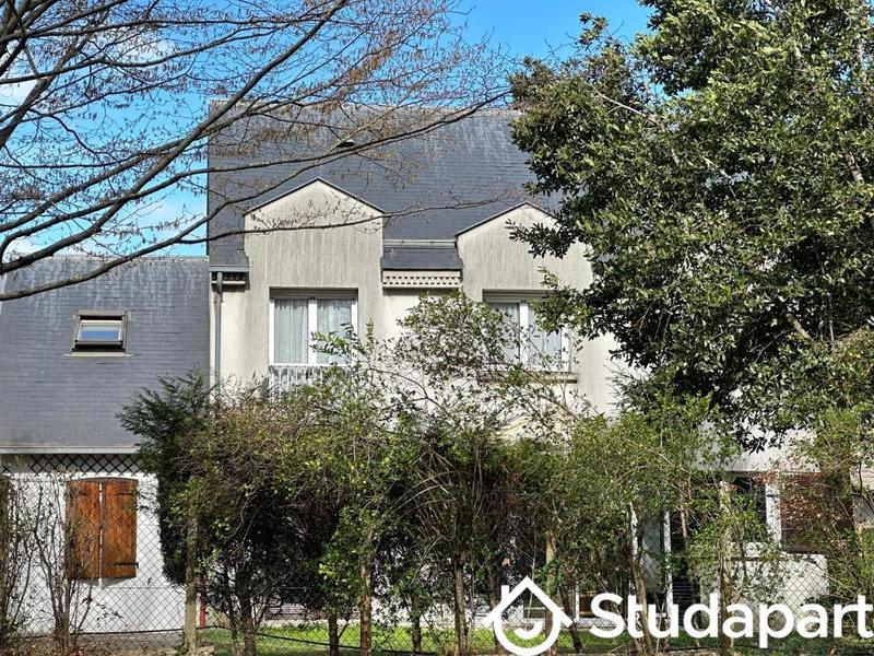 Chambre - 14 m² - 1 pièce