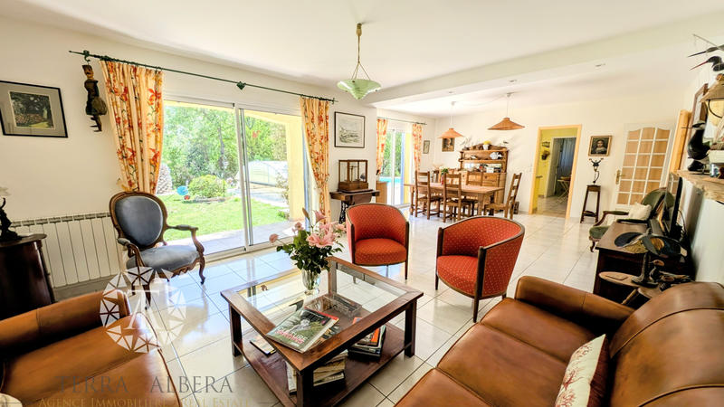 Villa - 220 m² - 7 pièces