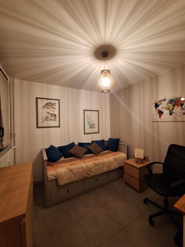 Appartement - 80 m² - 3 pièces