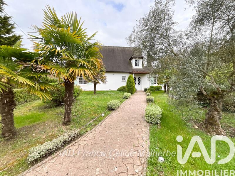 Maison - 238 m² - 7 pièces