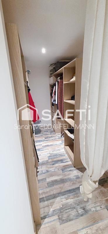 Maison - 230 m² - 7 pièces