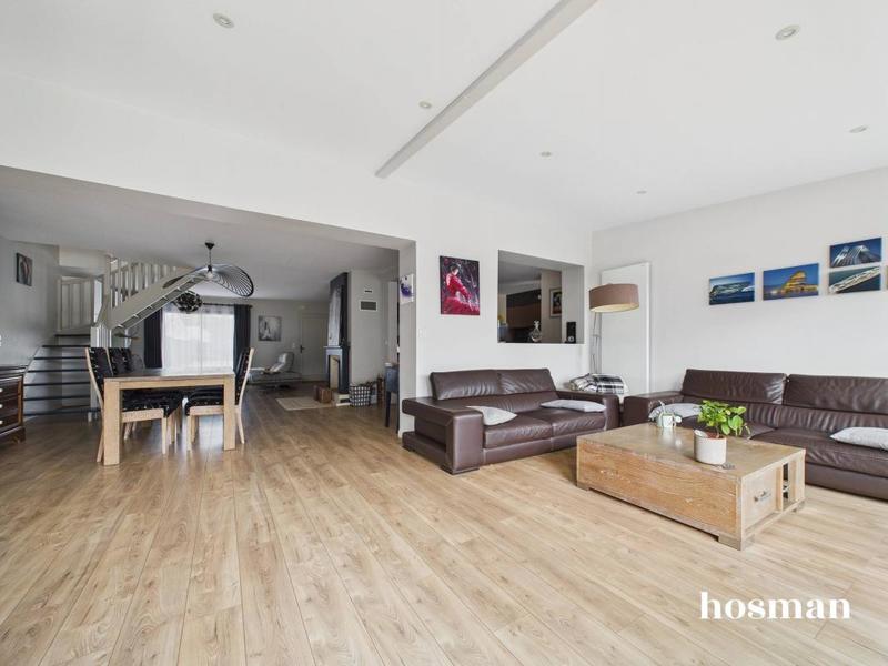 Maison - 172 m² - 8 pièces